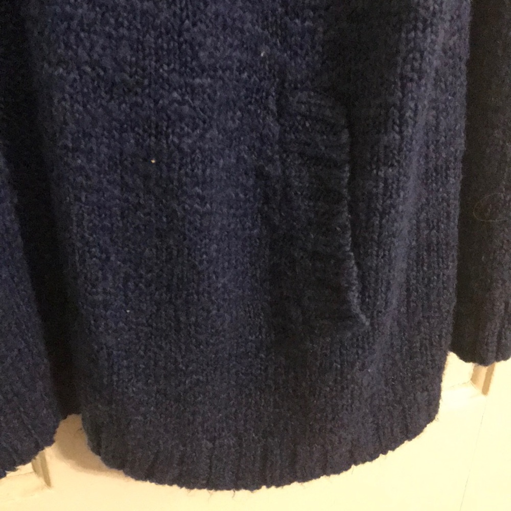 Cardigan - Picture 3 of 5